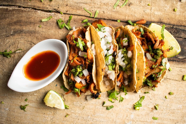 Grilled Fish Tacos with Onions and Lime - Taco Recipe